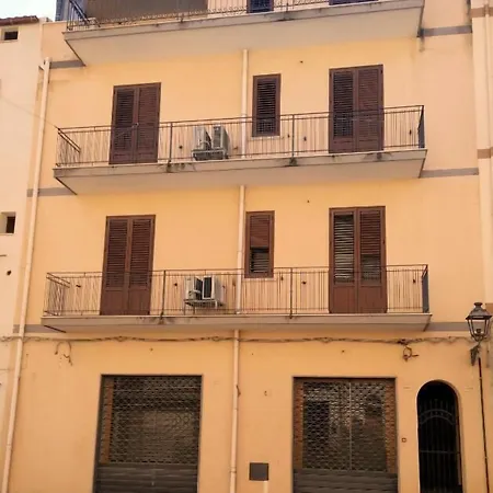 Scirocco Castellammare del Golfo