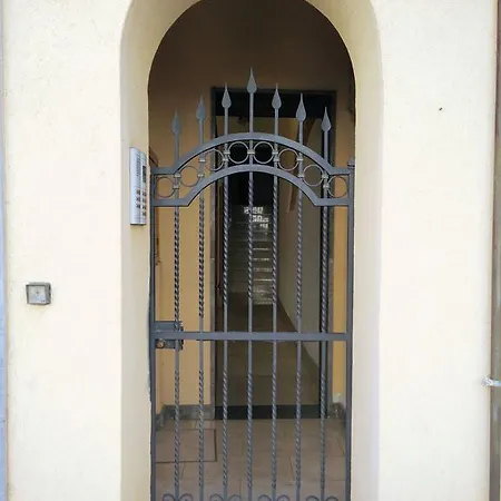 Scirocco Aparthotel 2*
